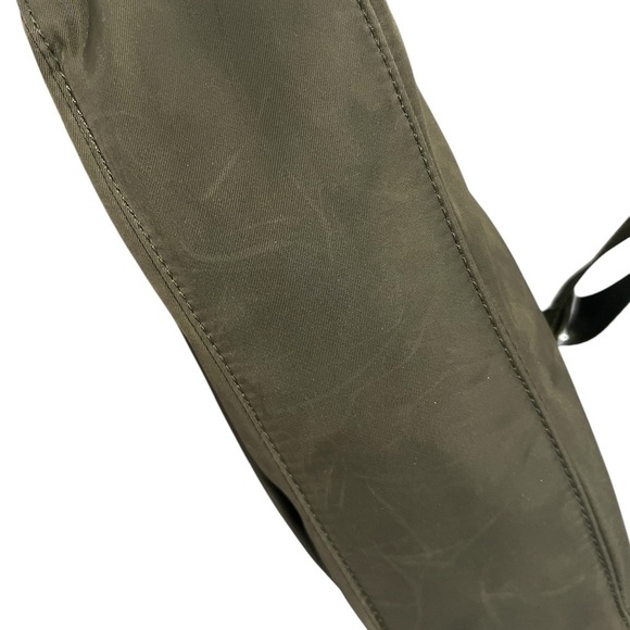 Free Spirit Nylon Crossbody Sling Shoulder Bag – Olive Green - Picture 6 of 14